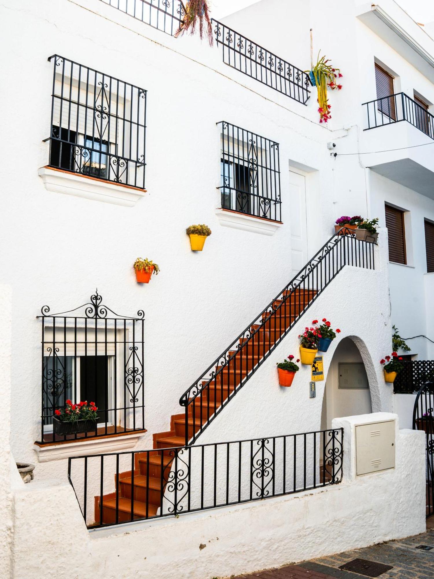 Escuela Village Marbella Exteriör bild
