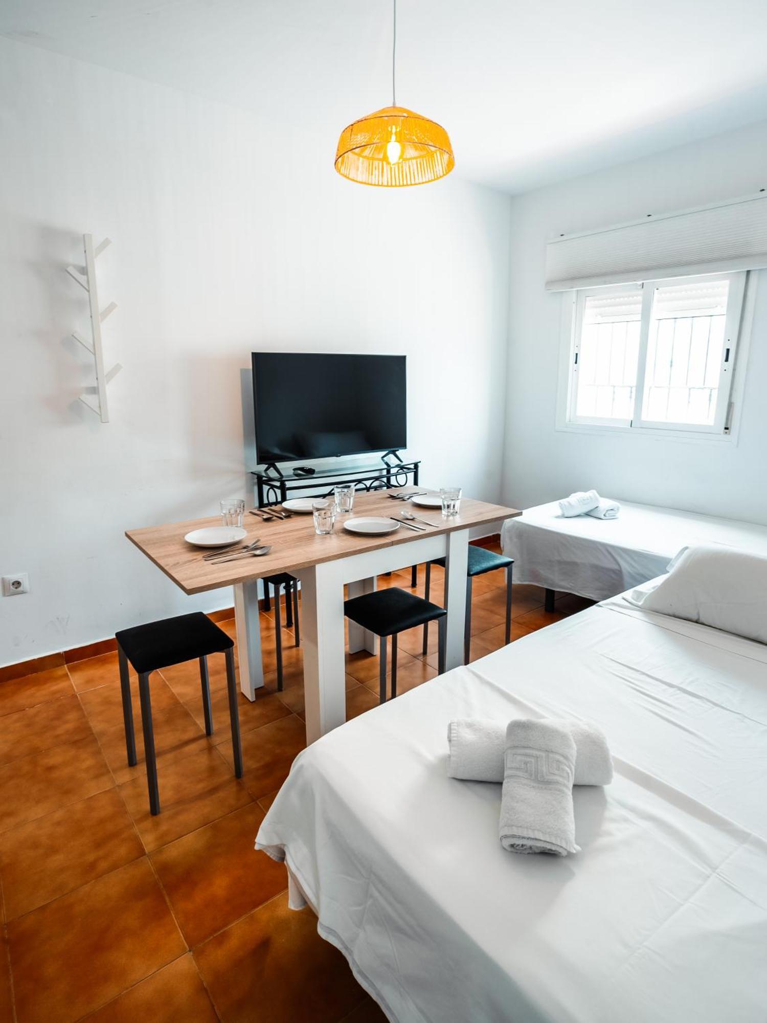 Escuela Village Marbella Exteriör bild