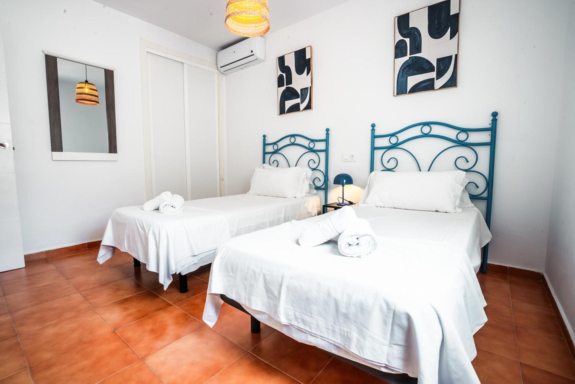 Escuela Village Marbella Exteriör bild