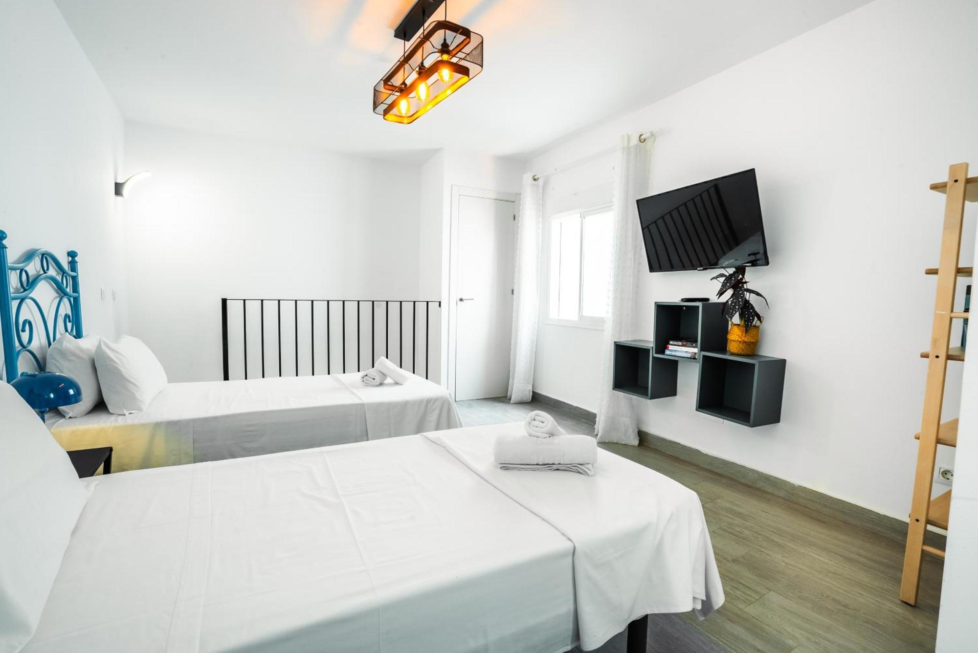 Escuela Village Marbella Exteriör bild